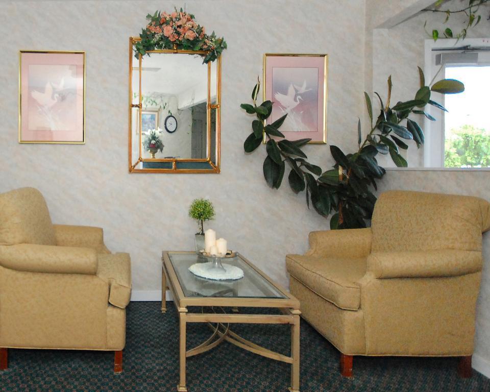Rodeway Inn Dillsburg Buitenkant foto