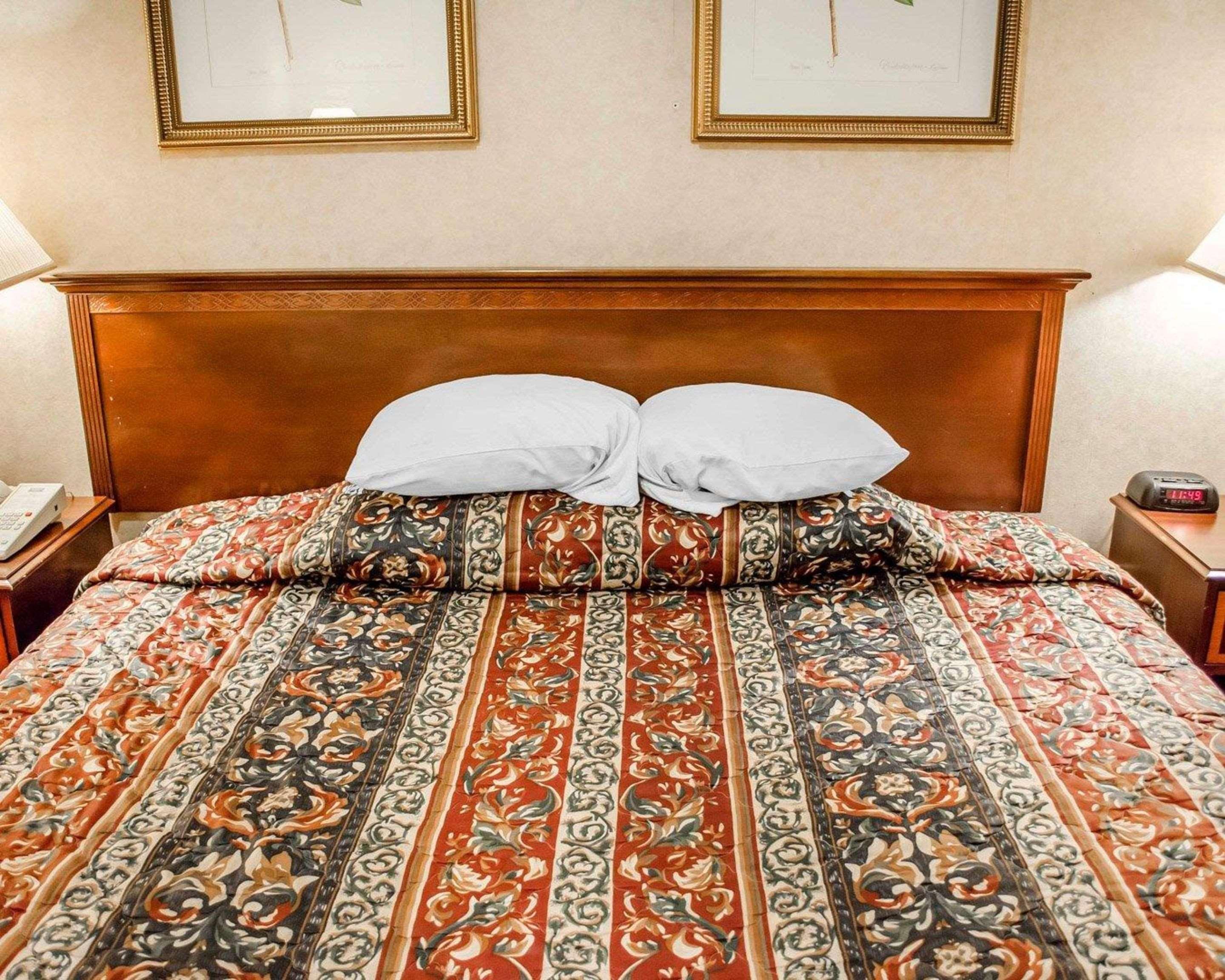 Rodeway Inn Dillsburg Buitenkant foto