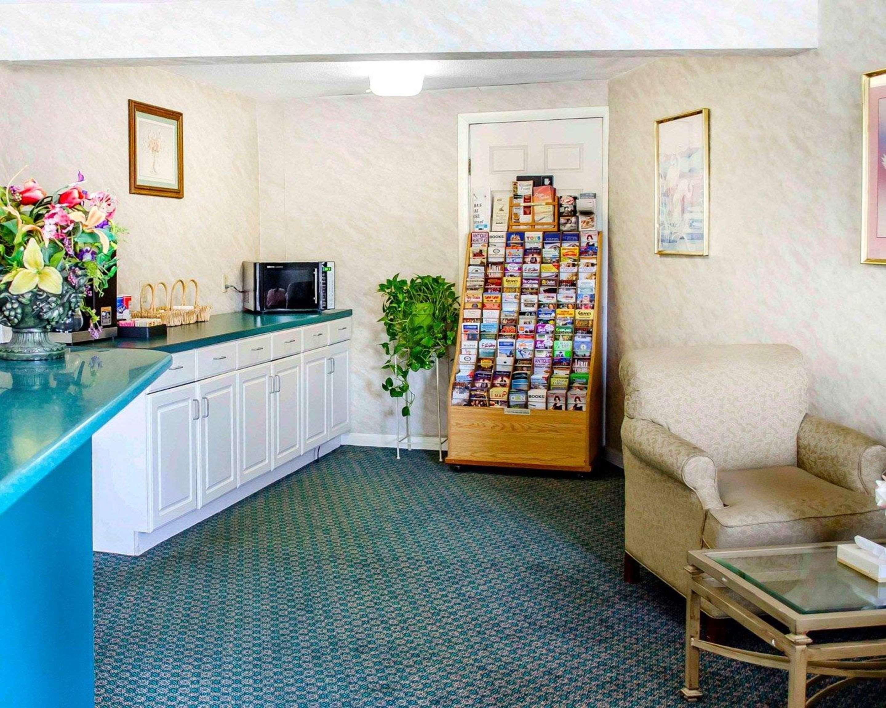 Rodeway Inn Dillsburg Buitenkant foto