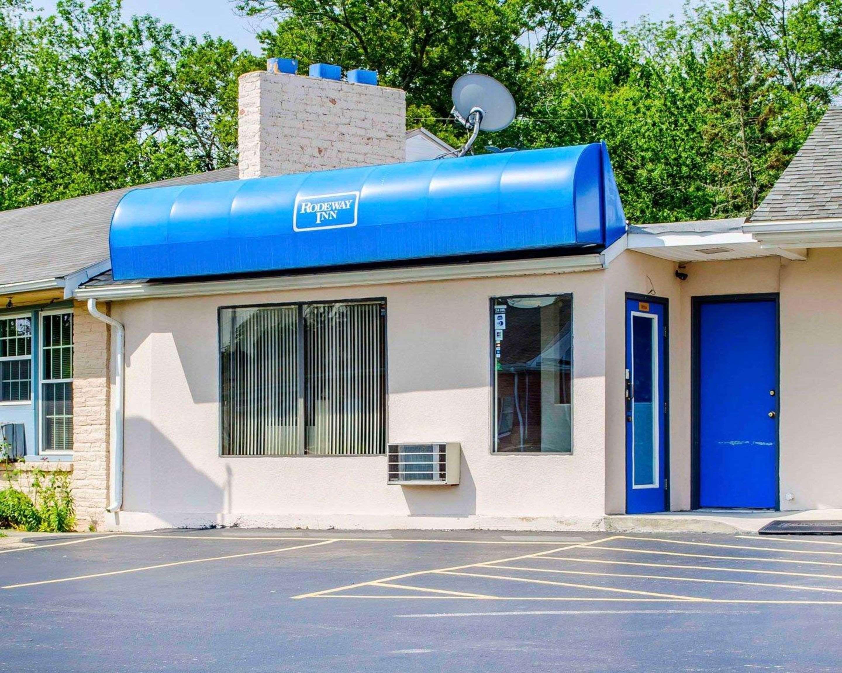 Rodeway Inn Dillsburg Buitenkant foto