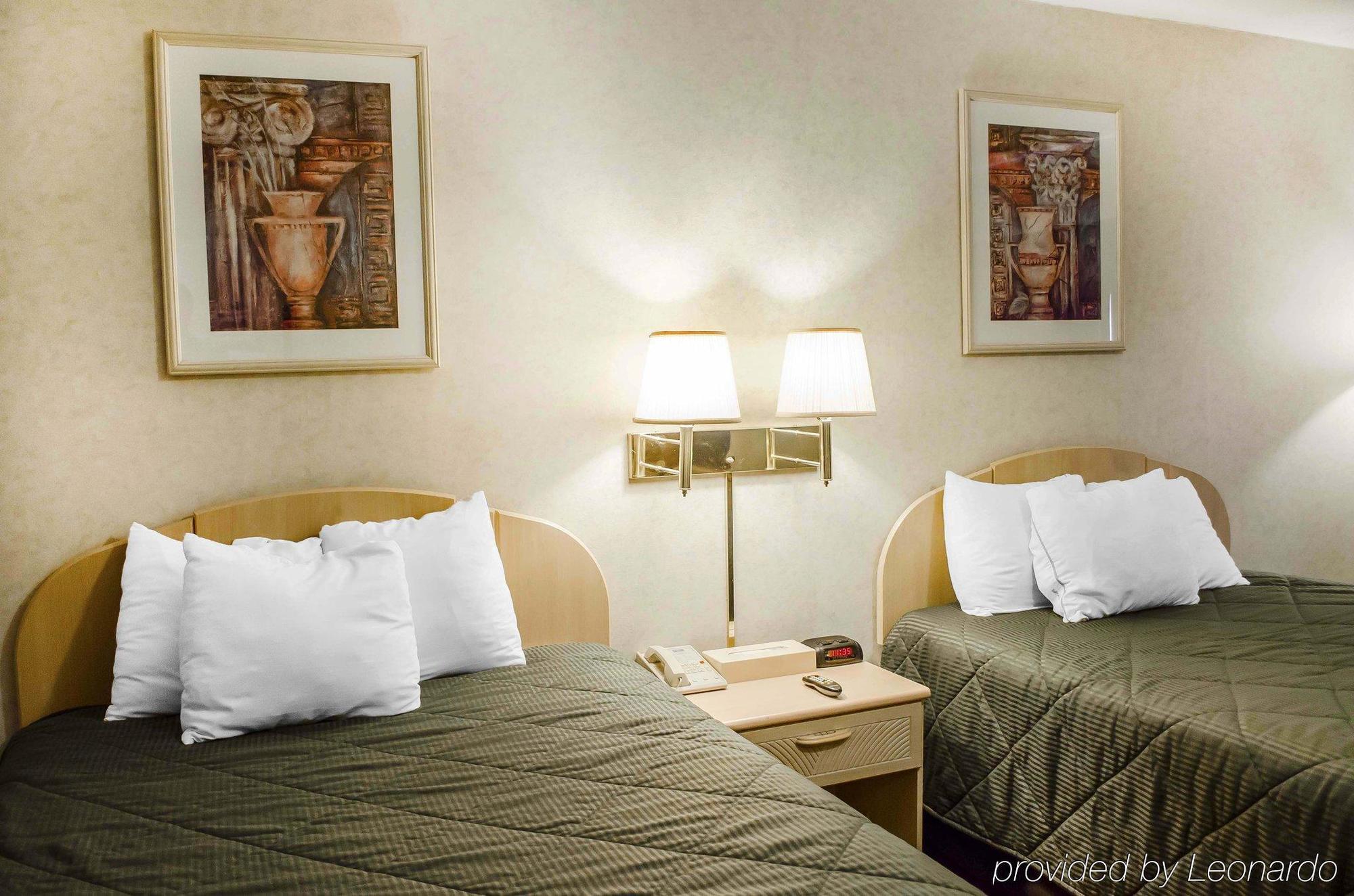 Rodeway Inn Dillsburg Buitenkant foto