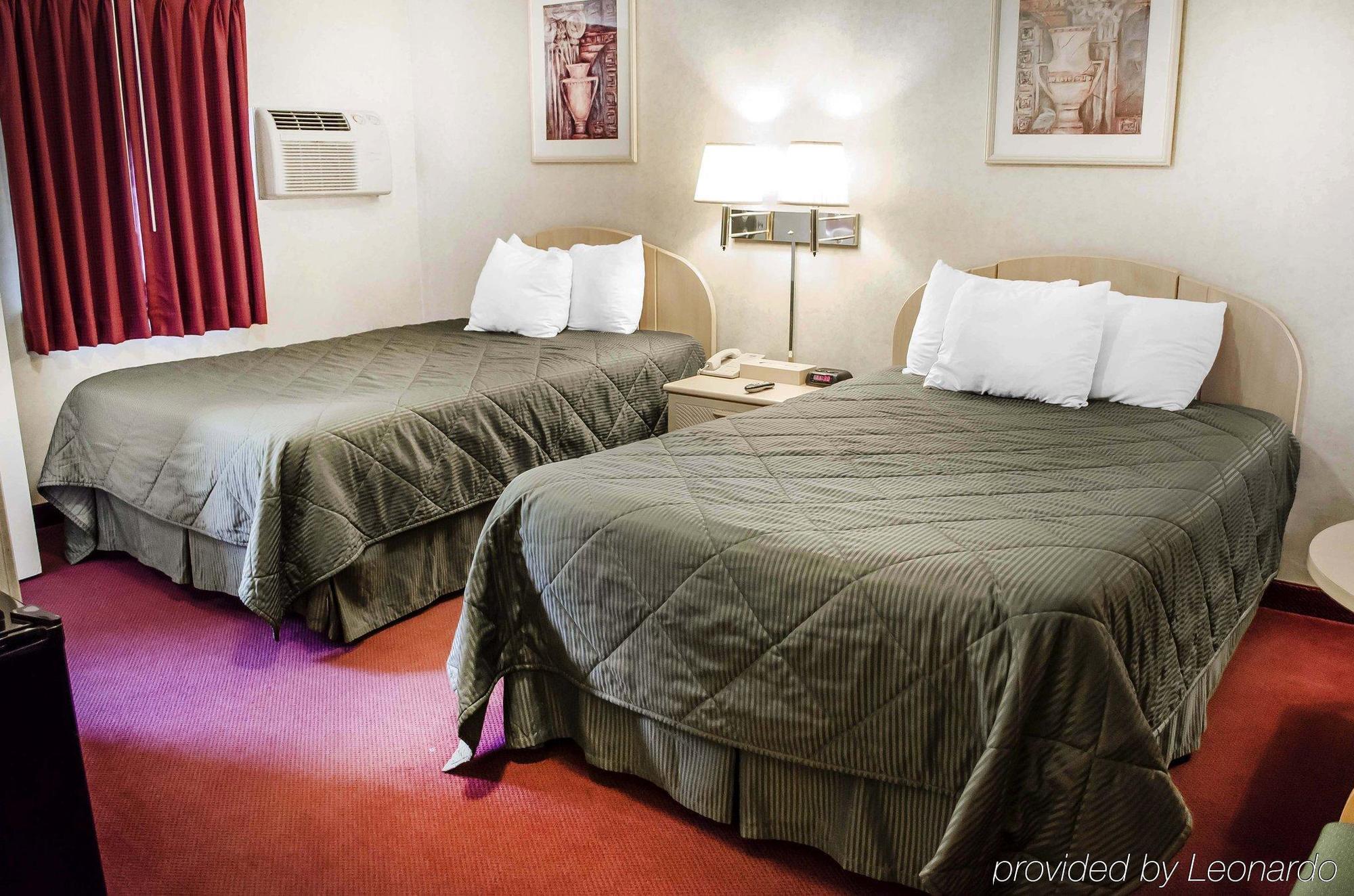Rodeway Inn Dillsburg Buitenkant foto