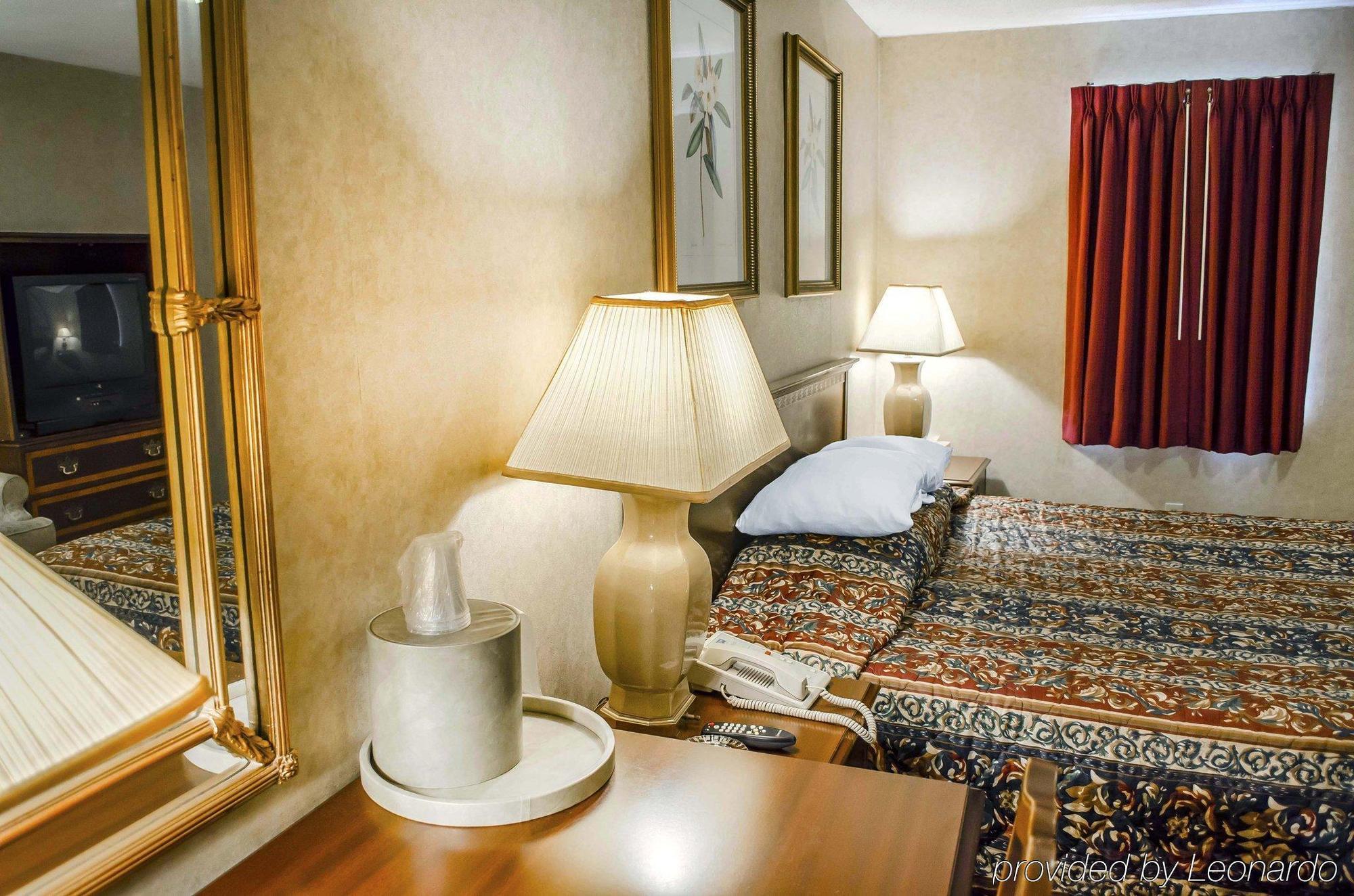Rodeway Inn Dillsburg Buitenkant foto
