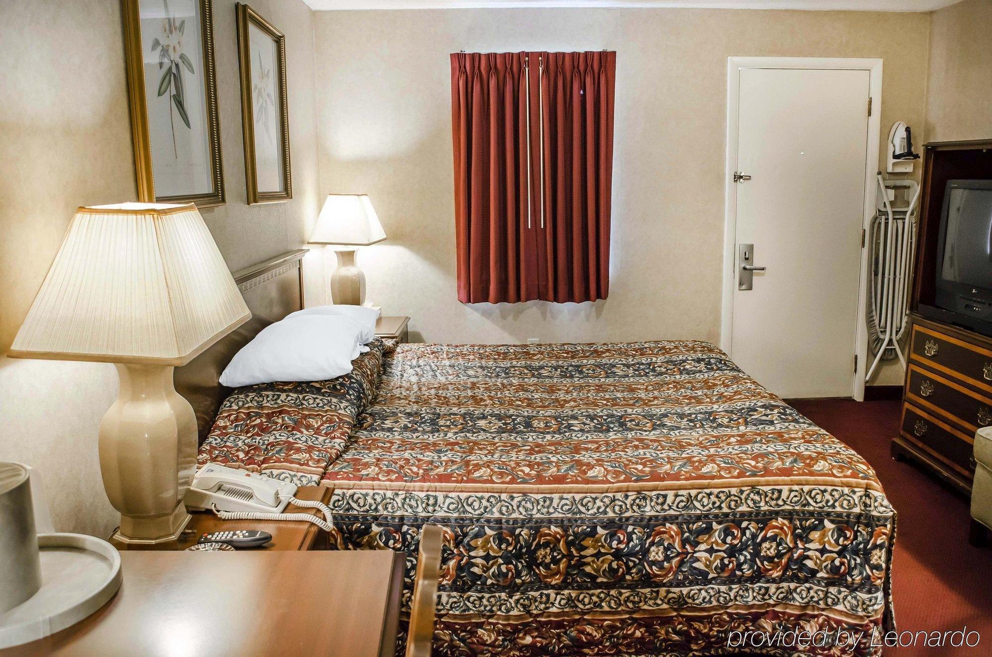 Rodeway Inn Dillsburg Buitenkant foto