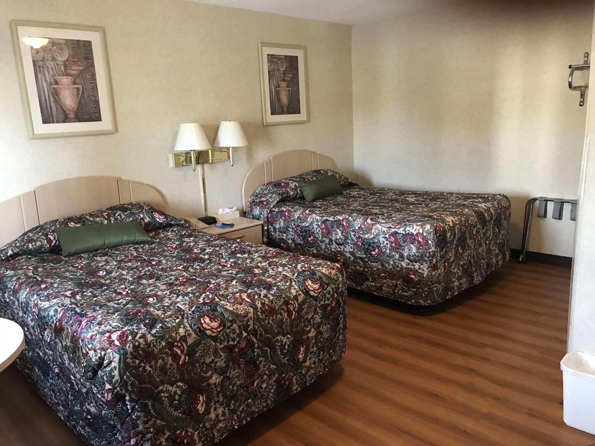 Rodeway Inn Dillsburg Buitenkant foto